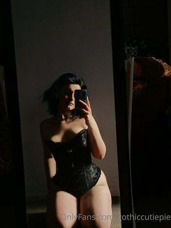 gothiccutiepie