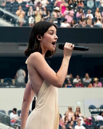 Gracie Abrams