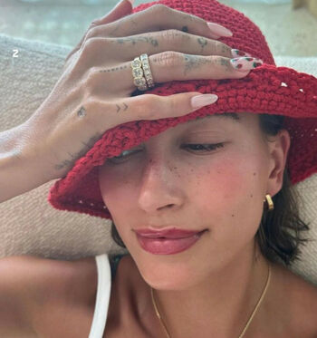 Hailey Baldwin Bieber