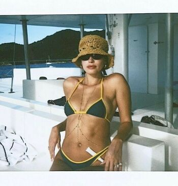 Hailey Baldwin Bieber