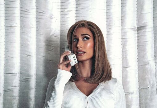 Hailey Baldwin Bieber