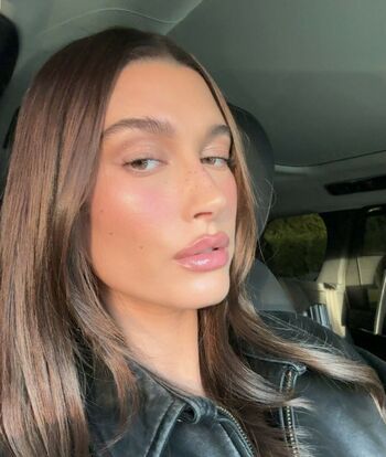 Hailey Baldwin Bieber