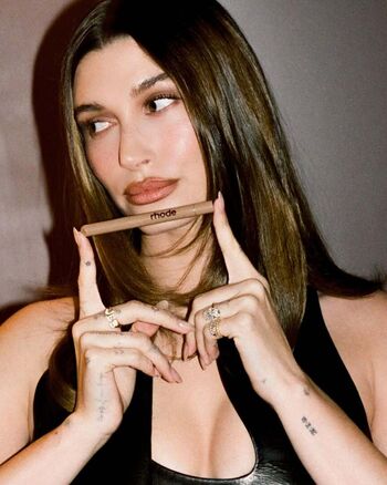 Hailey Baldwin
