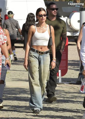 Hailey Bieber