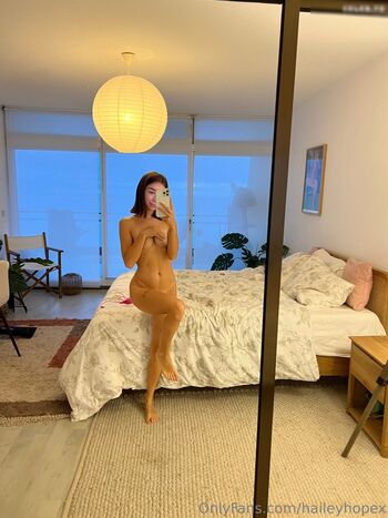Hailey HopeX