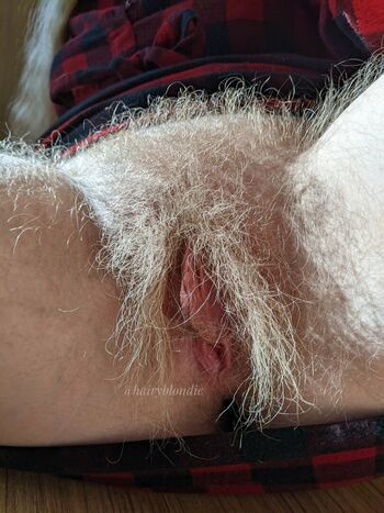 hairyblondie
