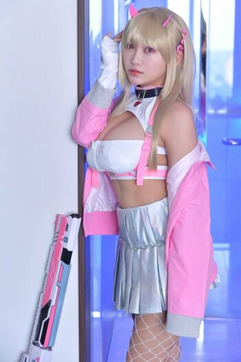 Hana Himesaki