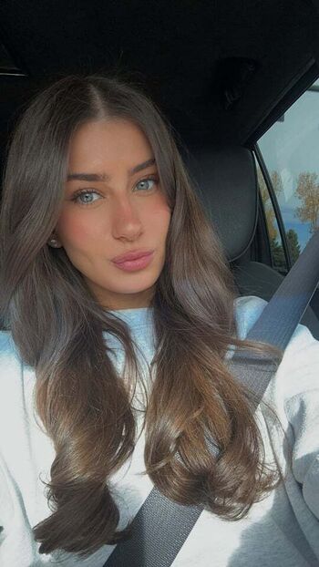Hanna Champine