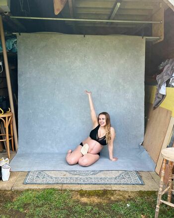 Hannah Witton