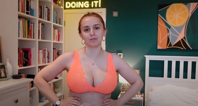 Hannah Witton