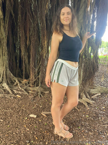 hawaiicowgirll