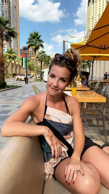 Helen Skelton