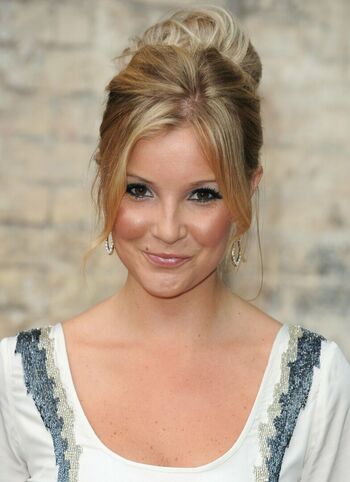 Helen Skelton