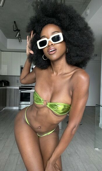 Hello, Bombshell