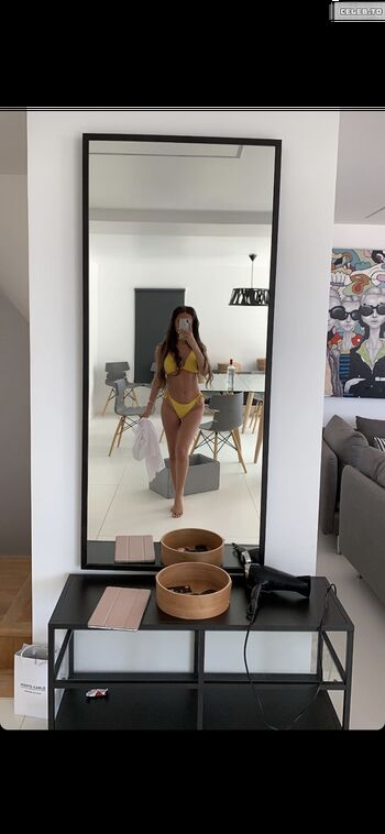 Hellozoey_