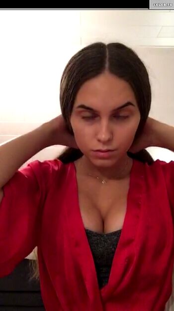 Hellozoey_