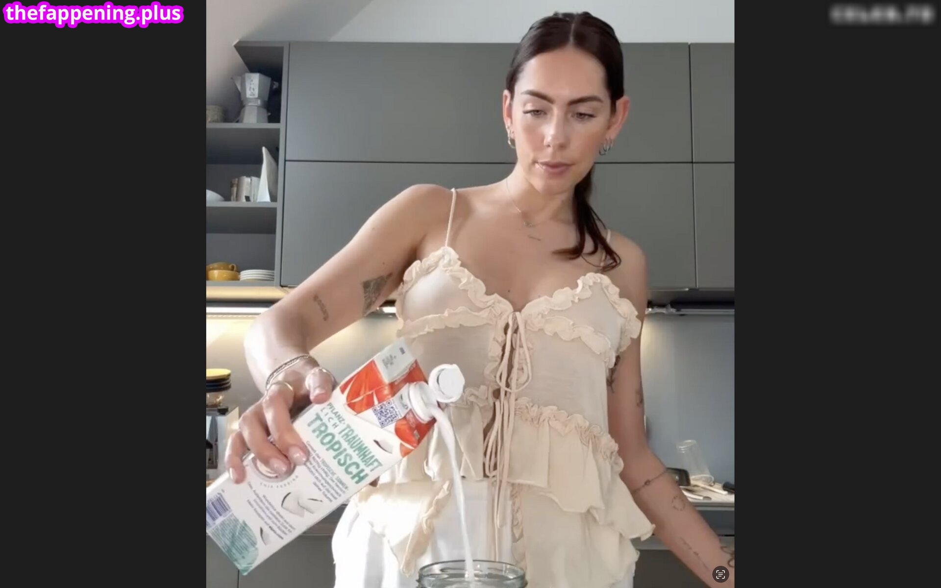 herstoryfeed