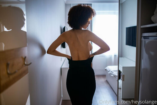 Hey.solange