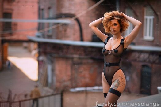 Hey.solange