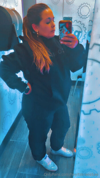 heyitskraeebae