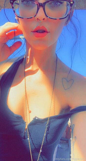 hippie.luna