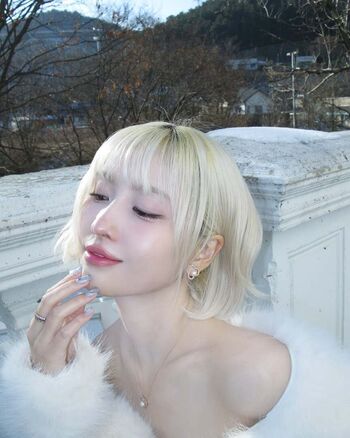 Hirai Momo