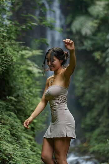 Hitomi Mochizuki