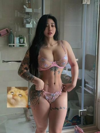 Hitomi Songyuxin