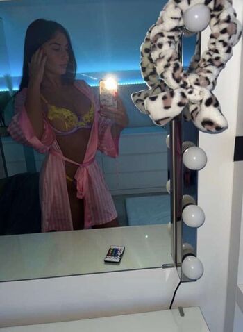 Holly Nowell
