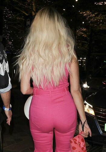 Holly Willoughby