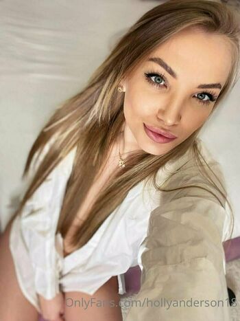 hollyanderson18