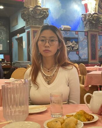 hollyliangg