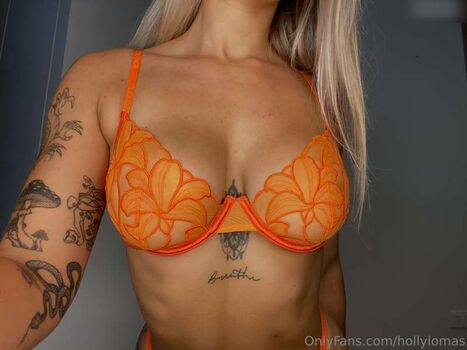 HollyLomas / Holly Lomas