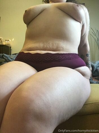 hornythickitten