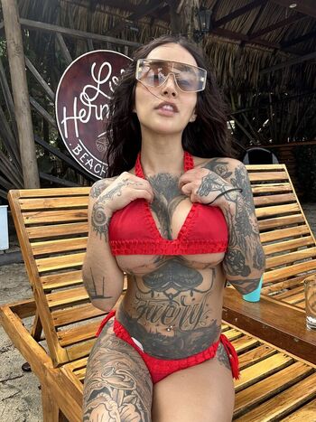 Hornyxnicole
