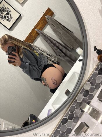 hot_mommy_courtney