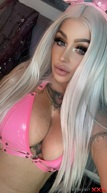 hot_mum_skyler
