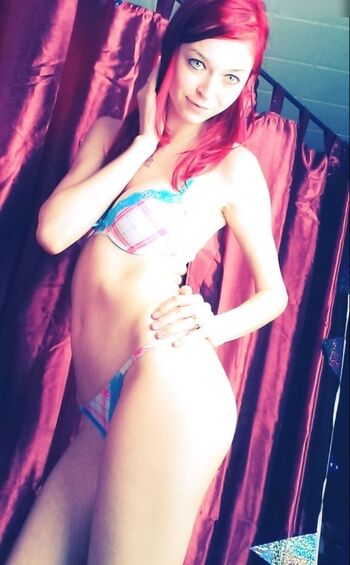 hot_wet_lilly