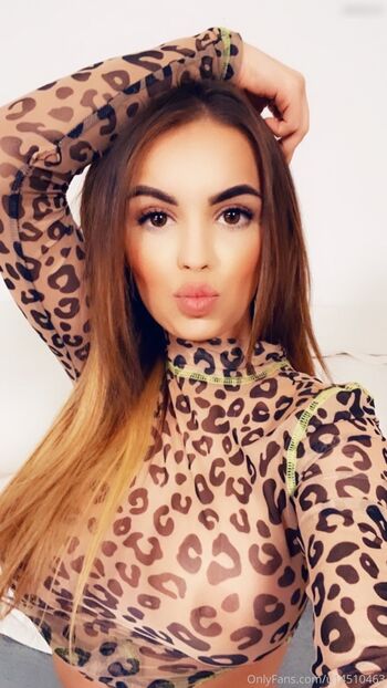 Hotbella_