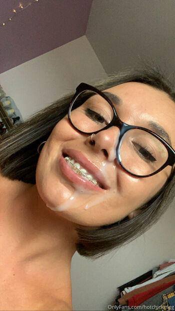Hotchickmeg