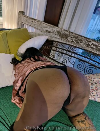 hotgiirlbummer_