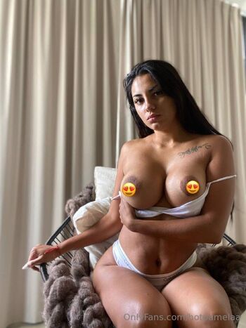 Hotpamelaa