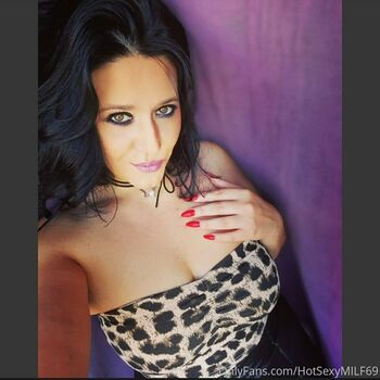 hotsexymommy69