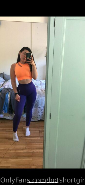 hotshortgirl