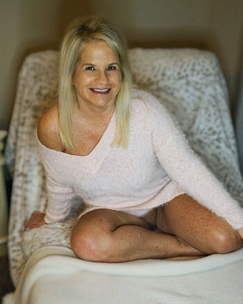 hotwifecandyfree