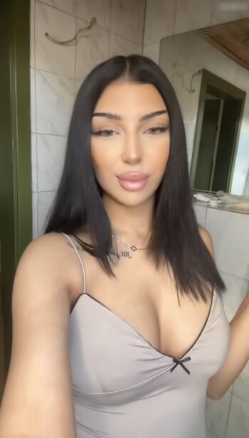 Houda Sanchez