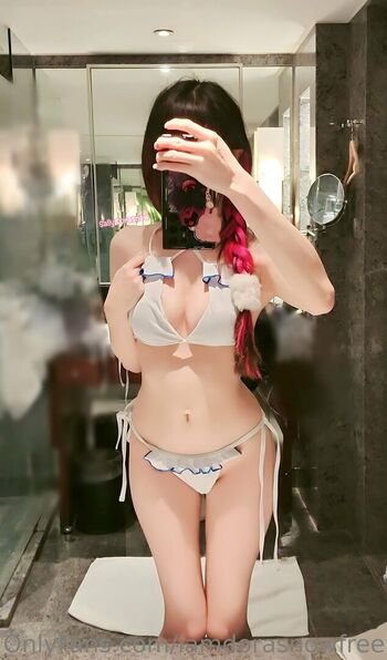 iamdorasnowfree