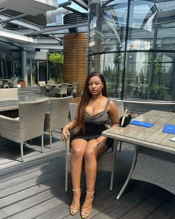iamtawanaa