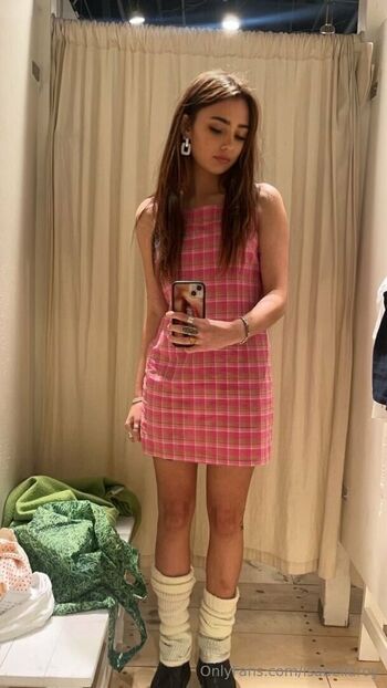 isabellaroy