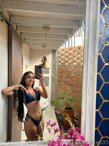 isabellatorres03